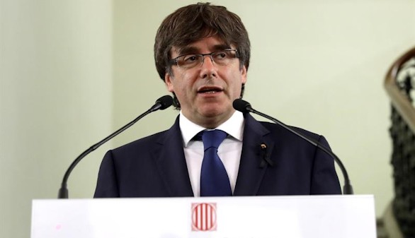 Puigdemont apuesta por una transición corta si gana el 