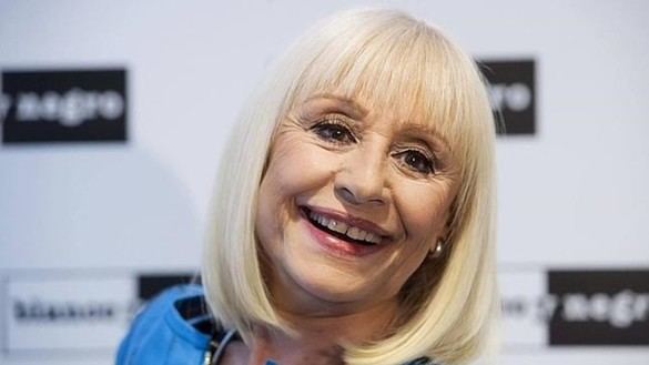 Muere la artista italiana Raffaella Carrà