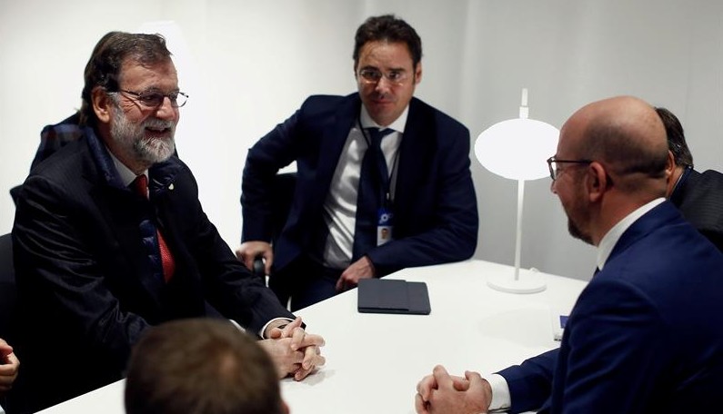 Rajoy se entrevista con el primer ministro belga en la cumbre europea