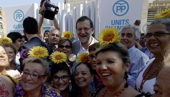 Rajoy llama a votar a 