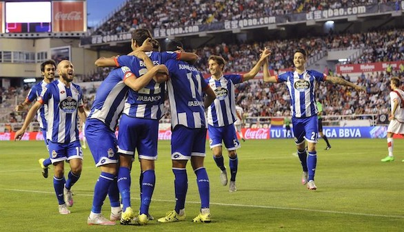 El Deportivo fulmina al Rayo y vuelve a ganar lejos de Riazor
