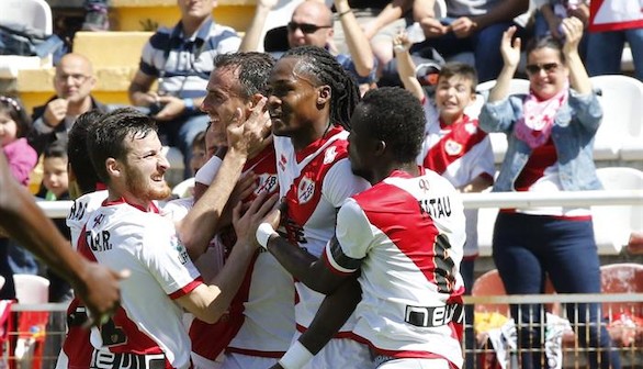 Amaya y Miku dan la permanencia al Rayo y dejan muy tocado al Almería