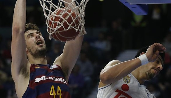 El Barcelona desarma a un campeón sin chispa |84-91