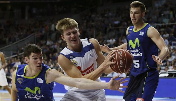 El Real Madrid, único invicto y en cabeza tras los tropiezos de Bilbao y Tenerife