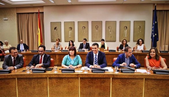 Sánchez reclama a Rajoy un Gobierno 