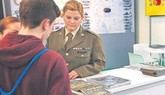 Defensa no deja al Ejército acudir al salón de la enseñanza de Barcelona