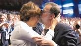 Un Rajoy neutral y triunfal se marcha con reproches a Aznar