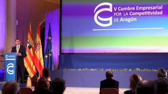 Felipe VI anima a las empresas a redoblar esfuerzos para iniciar la recuperación