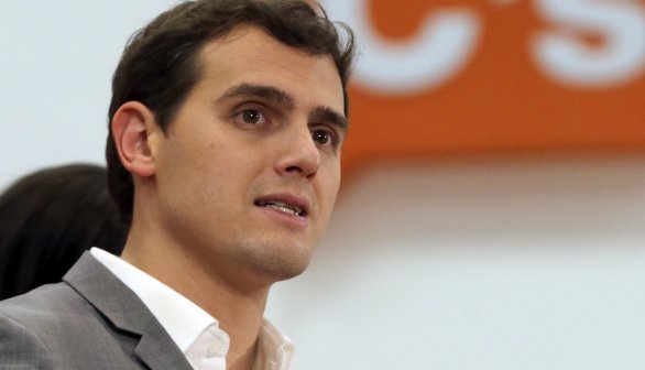Rivera pide a los socialistas que se aclaren: 