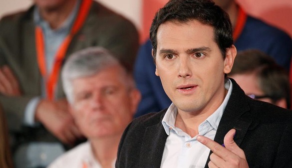 Rivera pide el voto a los socialistas 