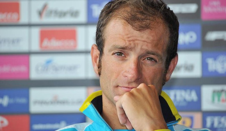 Muere atropellado el ciclista Michele Scarponi