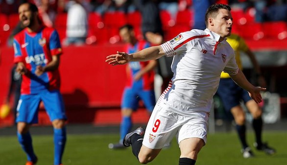 El Sevilla, mas efectivo que acertado, sigue fuerte en el Pizjuán |3-1