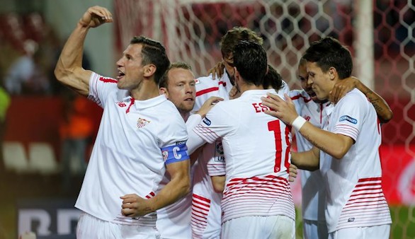 El Sevilla derriba al Sporting en su muro casero | 2-0