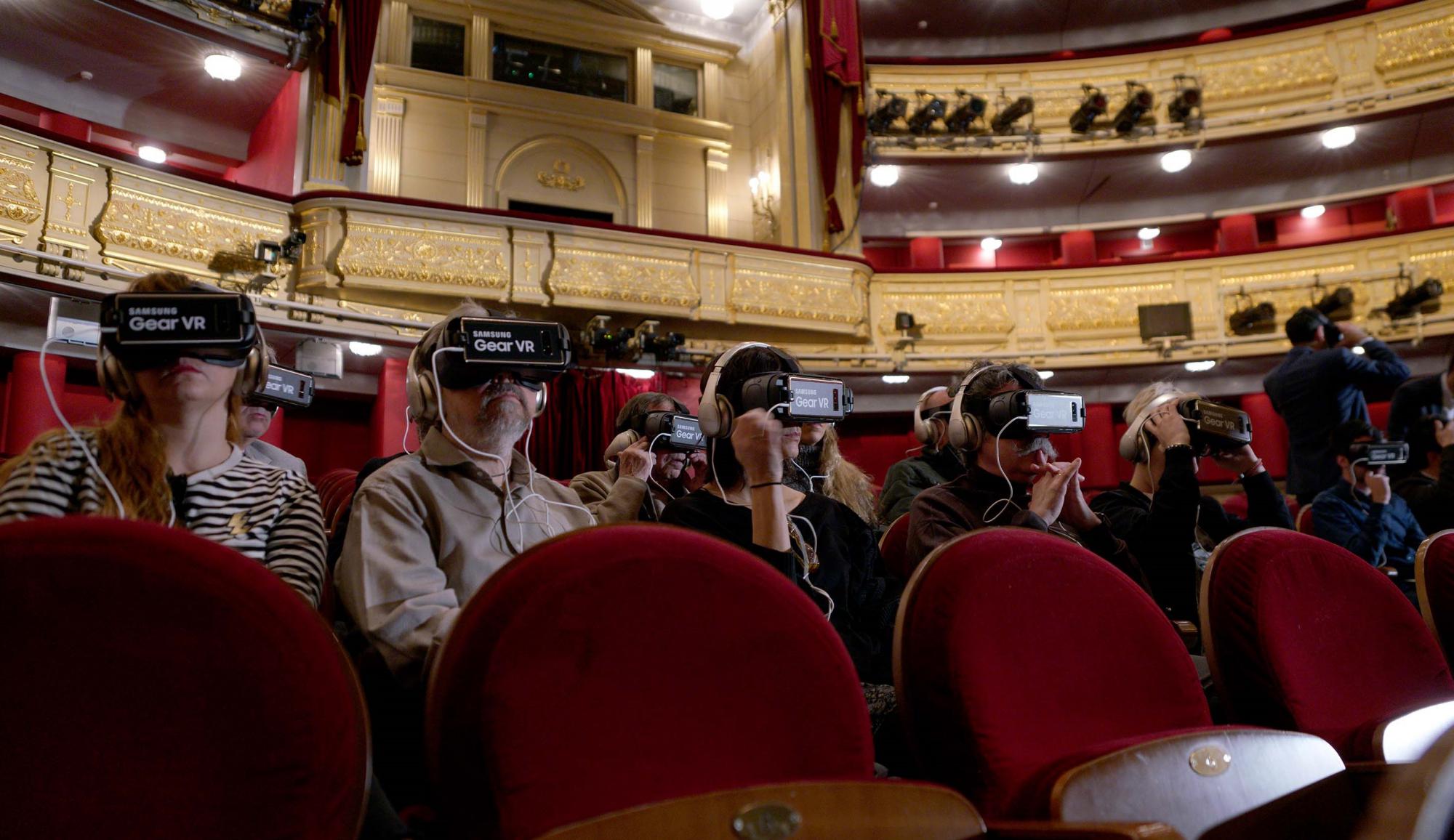 El Teatro Real abre sus puertas y sus secretos a la realidad virtual
