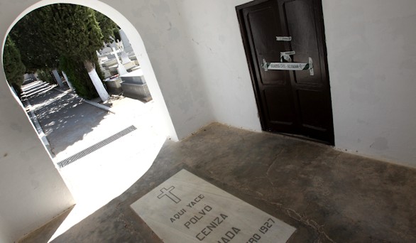 La mujer que ha degollado a su bebé gritó que 