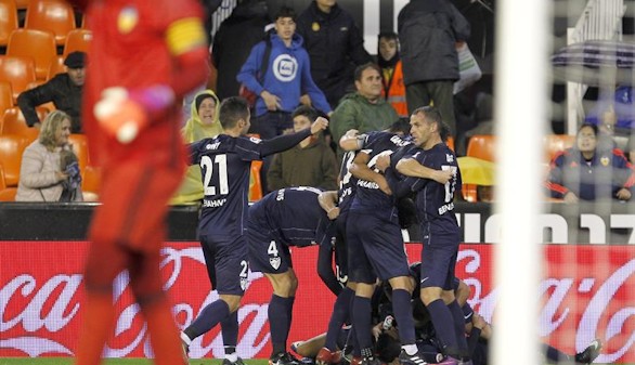 Un Málaga superior firma un punto ante un Valencia sin alma |2-2
