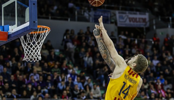 El Barcelona sentencia al Zaragoza en un segundo cuarto espectacular