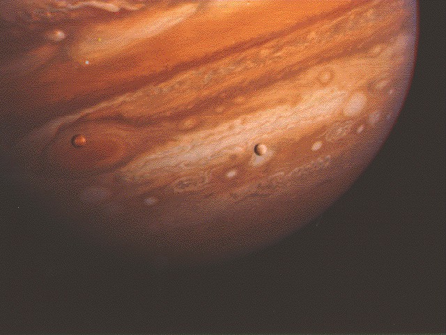 Porción de Júpiter y varias de sus lunas, inmortalizado por la Voyager 1 en 1979. NASA