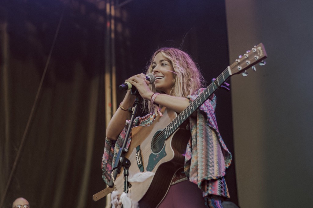 La cantante Sofia Ellar, durante su concierto.