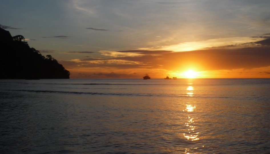 Amanecer en la Isla de Cocos.