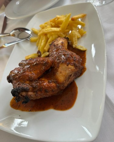 Pollo especiado al carbón de A Cuchillo.