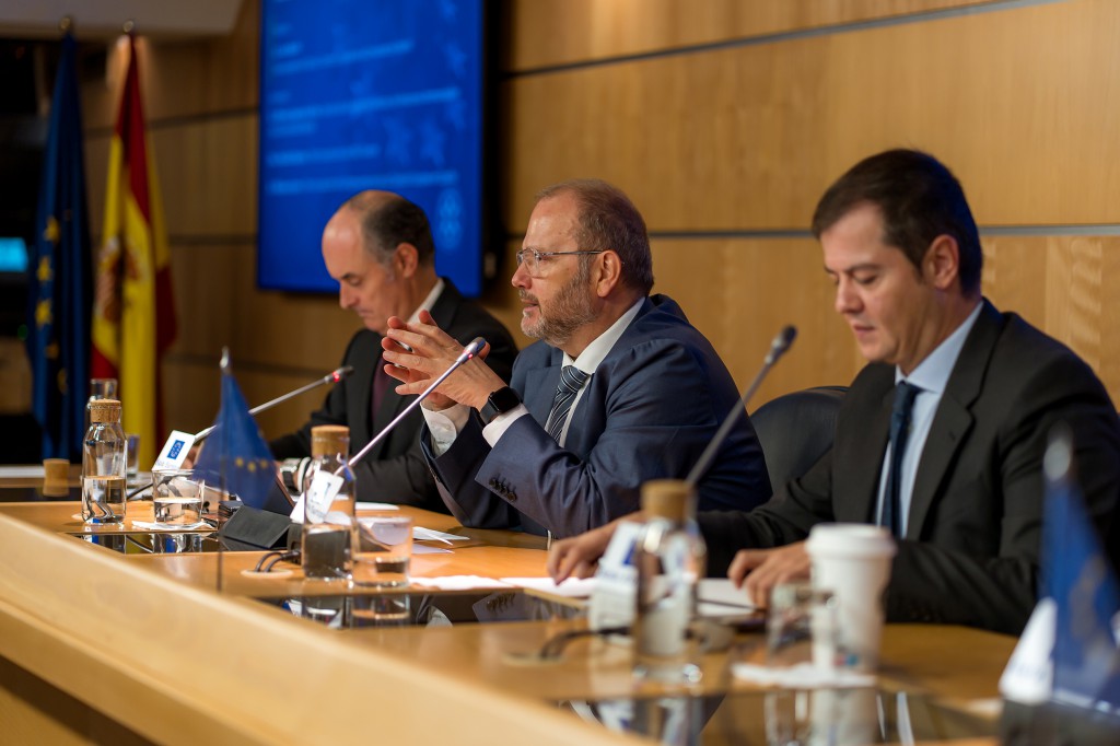 Primera sesión sobre ‘Turismo sostenible: desafíos y oportunidades’. (Foto: ECNG)