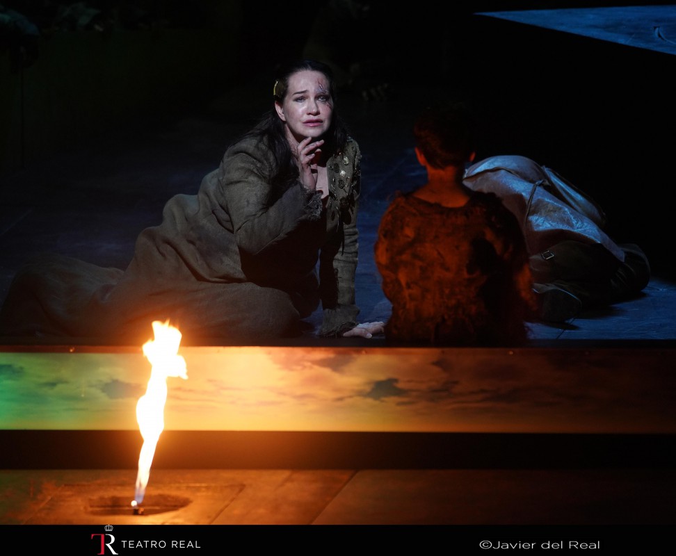 Ksenia Dudnikova (Azucena).