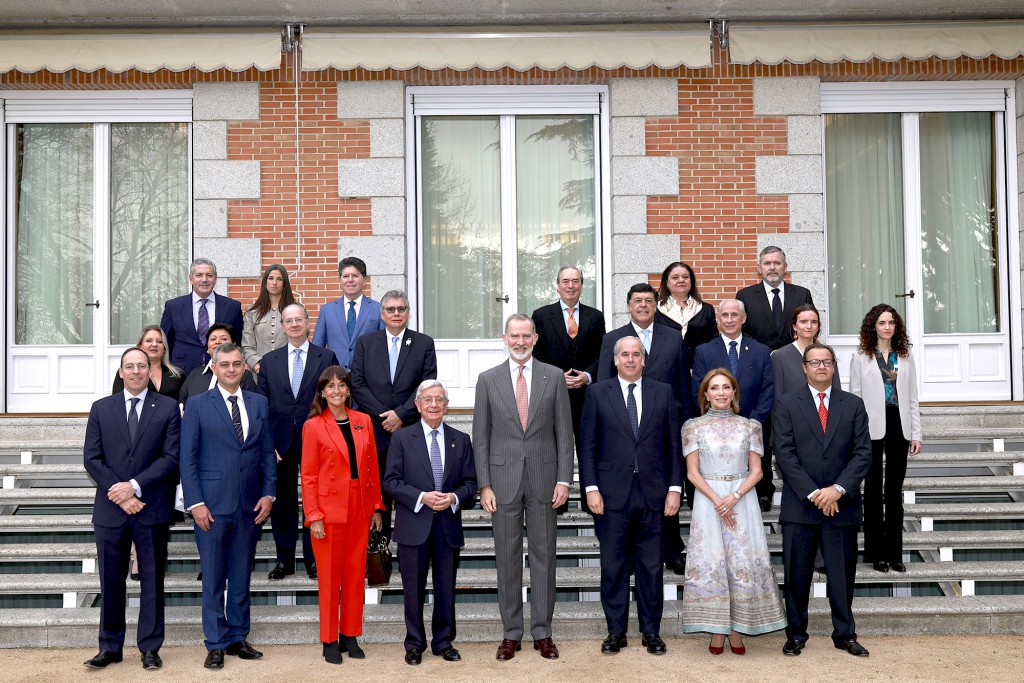 Las academias nacionales que forman parte de la AIBG se reunieron el pasado año en audiencia con Su Majestad el Rey de España. (AIBG)