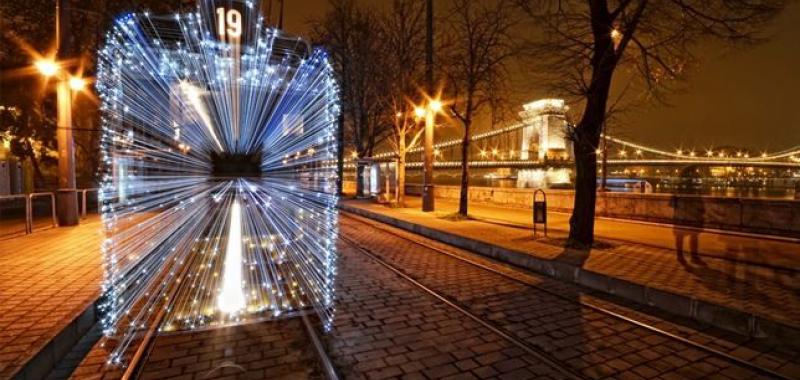 22:00 'CHRISTMAS TRAM', SZABOLCS SIMÓ, HUNGRÍA