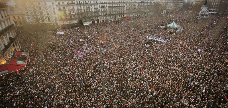 Más de un millón de personas se congregaron en la Plaza de la República de París