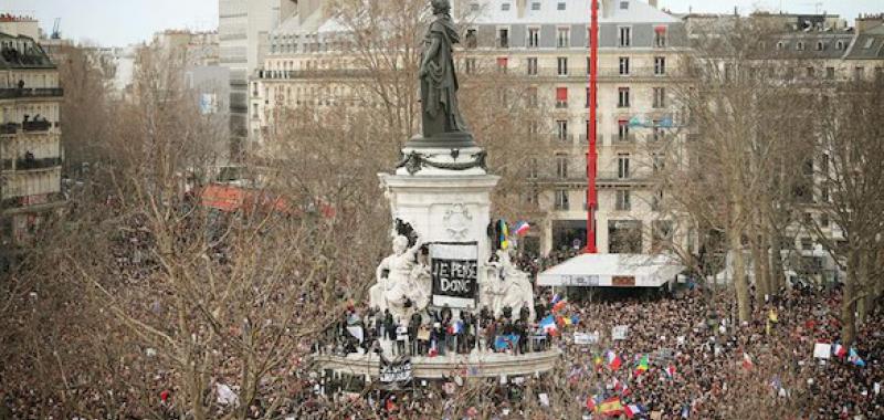 París acoge la masiva manifestación antiterorista