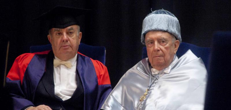 José Varela Ortega y Luis María Anson, durante la ceremonia