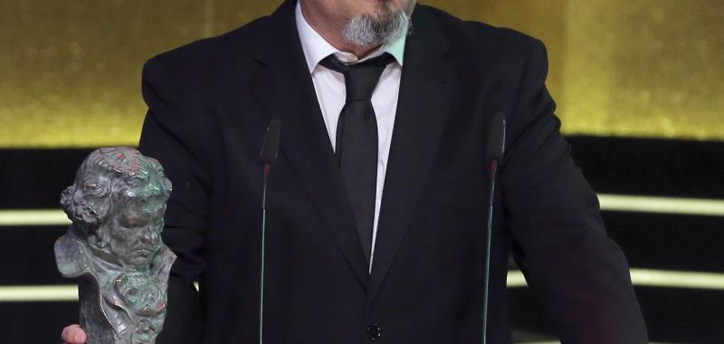 José M.G. Moyano recibe el Goya al mejor montaje, por 'La isla mínima'. Efe