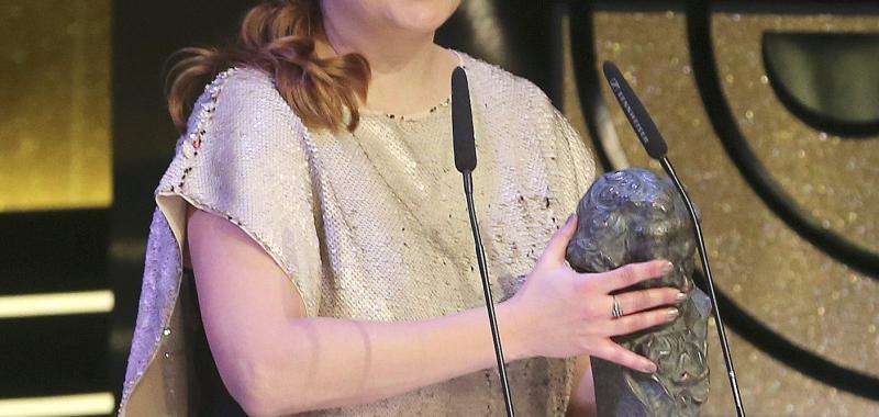 La directora Patricia Font recoje el premio al Mejor Cortometraje de Ficción. Efe