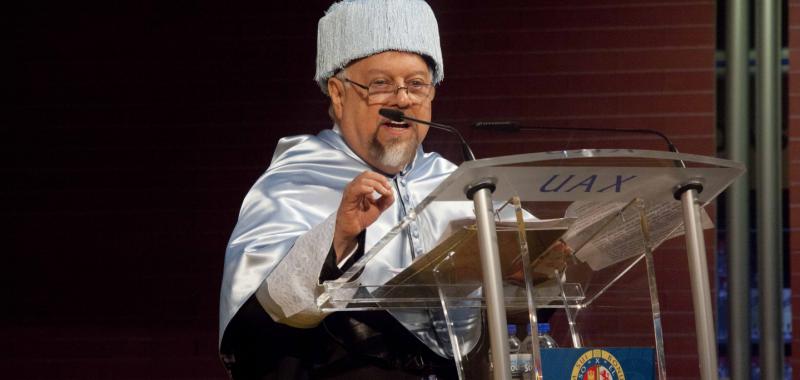 Investidura Doctor Honoris Causa de Rafael Anson y Óscar Arias. 