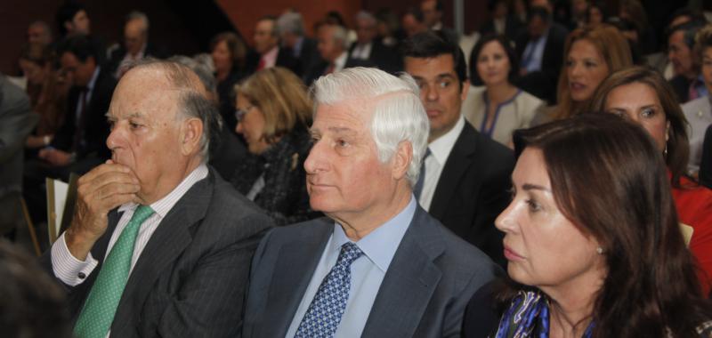 Investidura Doctor Honoris Causa de Rafael Anson y Óscar Arias. 