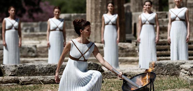 CEREMONIA DEL ENCENDIDO DE LA ANTORCHA OLÍMPICA