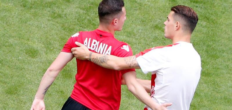 Los hermanos Xhaka se convirtieron en los primeros en la historia que disputan una Eurocopa para diferentes naciones