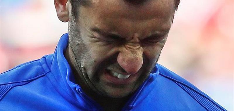 Las lágrimsas de Srna, que durante el himno no pudo contener la emoción por el recuerdo de su padre, fallecido el lunes