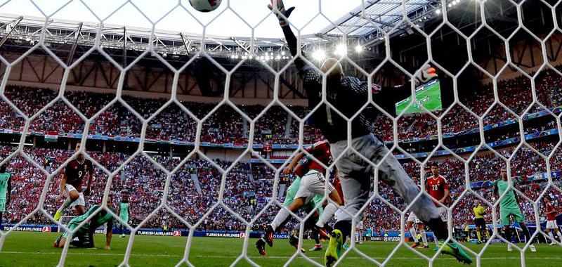 La imagen del gol representó la esencial del espectacular duelo entre Portugal y Hungría