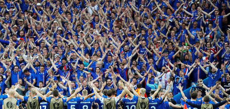 El combinado del norte de Europa festejó con su hinchada la prolongación de su sueño