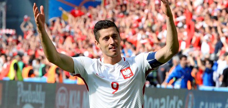 Lewandowski, que sigue sin marcar en este torneo, estará en cuartos de final