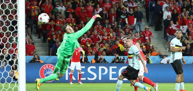 El testarazo sobresaliente de Vokes, que firmó el 3-1 final, sentenció el sorprendente pase de Gales a semifinales