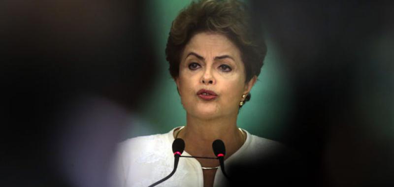ROUSSEFF, DESTITUIDA