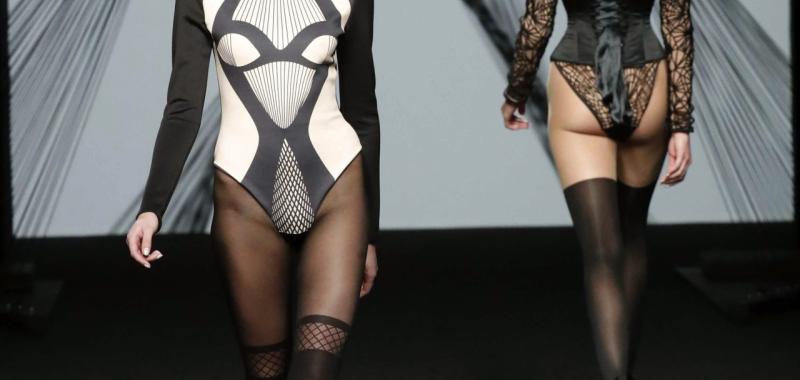 Desfile de Maya Hansen