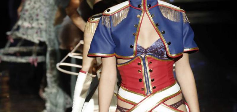 Desfile de Andrés Sardá