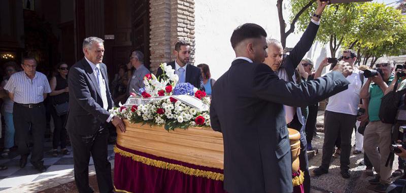 Marbella despide a David Delfín