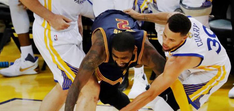 Los Warriors marcaron el territorio con rapidez
