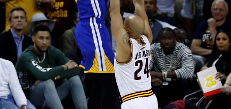 Durant, con un último minuto espléndido, decidió un 3-0 que parecía definitivo