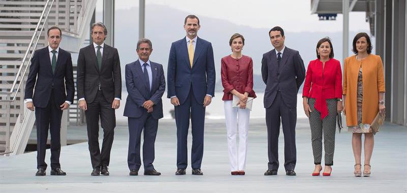Los Reyes inauguran el Centro Botín